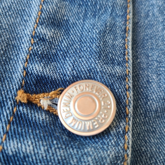 S Forever 21 Ripped Button Up Denim Skirt - Picture 5 of 12